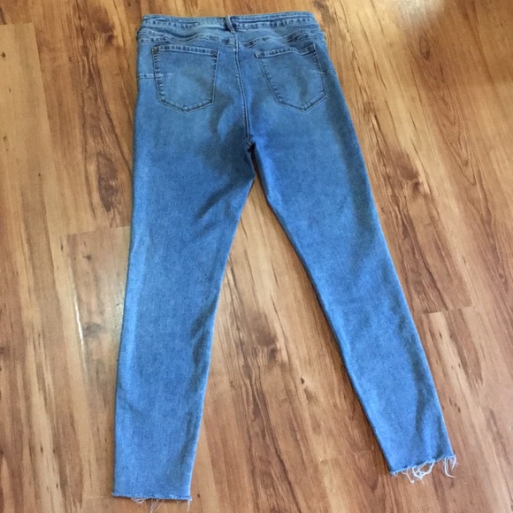 Jeans Kendall & Kylie size 31” - Picture 4 of 4